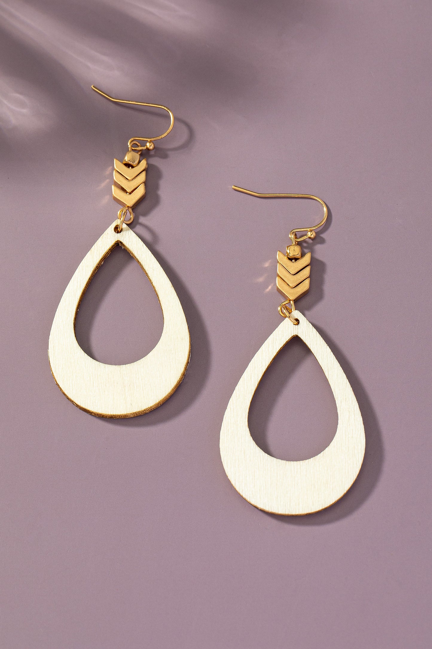 Woody Hoop Earring - Cream